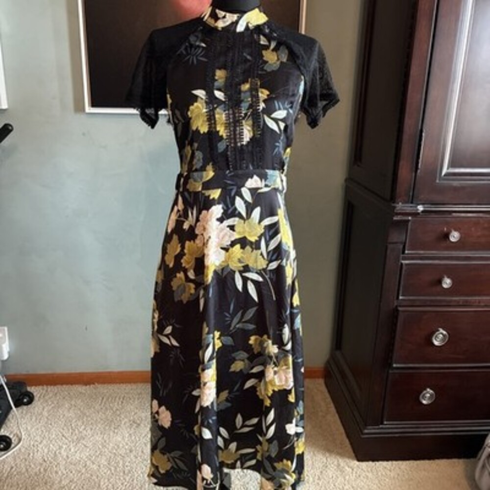 Liquorish Floral & Lace Midi Dress Black Size 10 A368
